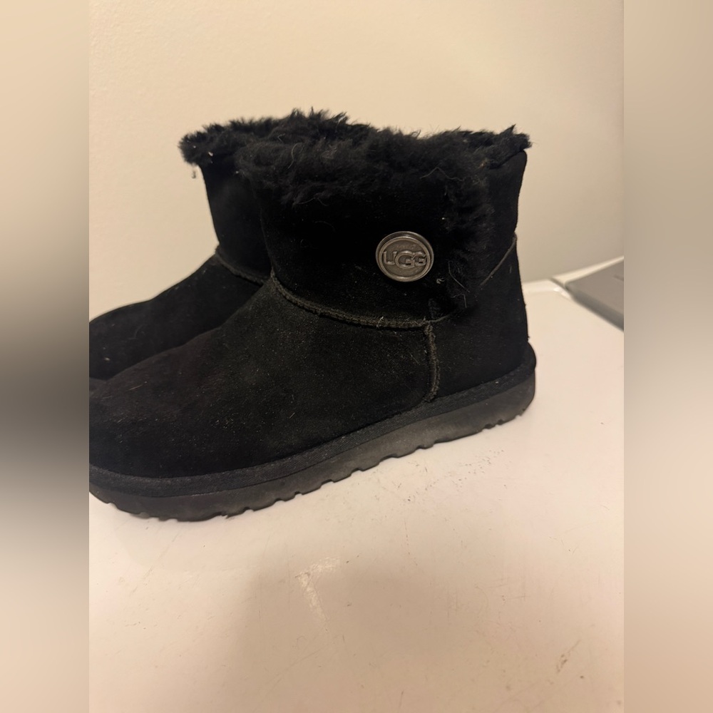 UGG Black Bailey Button Ankle Boots with Fur Trim 8